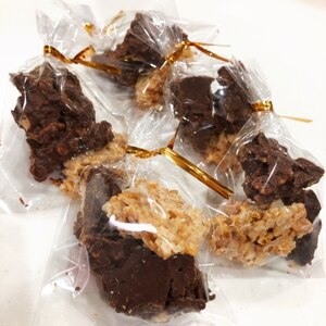 ディズニーおみやげ定番 チョコクランチ レシピ 作り方 By Aurora 楽天レシピ ディズニーおみやげ定番 チョコクランチ レシピ 作り方 By Aurora 楽天レシピ